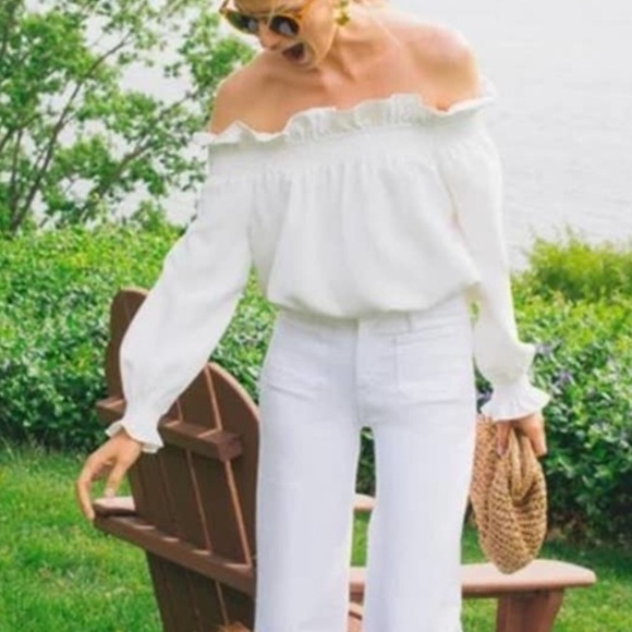 Tuckernuck Avon Lane White Off the Shoulder Marguerite Blouse - Picture 2 of 12